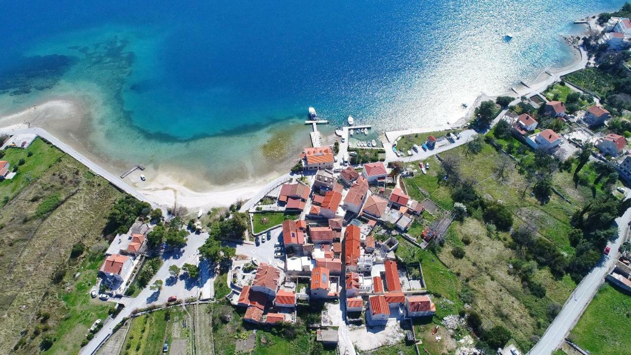 Guest House Franica & Pero Lobrovic Slano Buitenkant foto