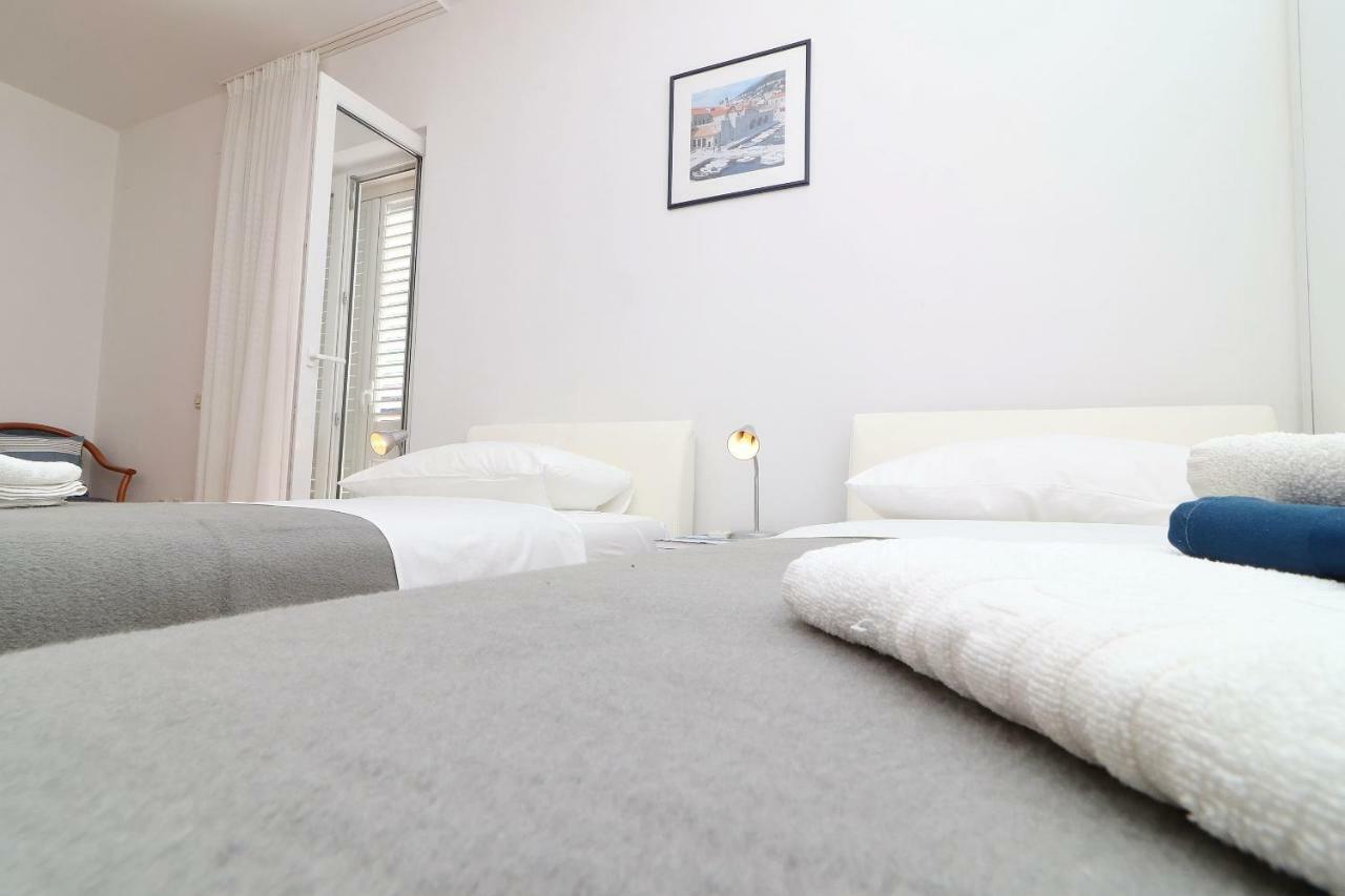 Guest House Franica & Pero Lobrovic Slano Buitenkant foto