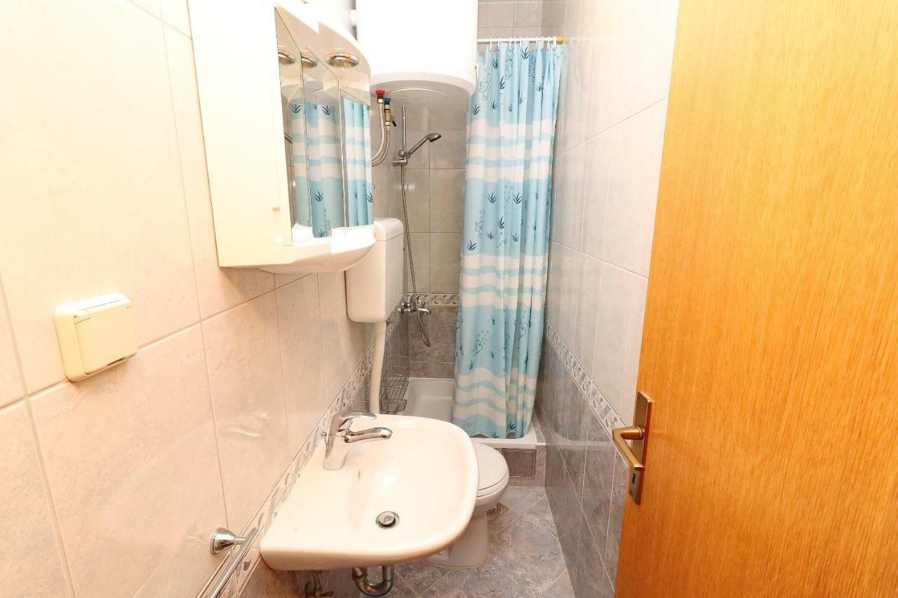 Guest House Franica & Pero Lobrovic Slano Buitenkant foto