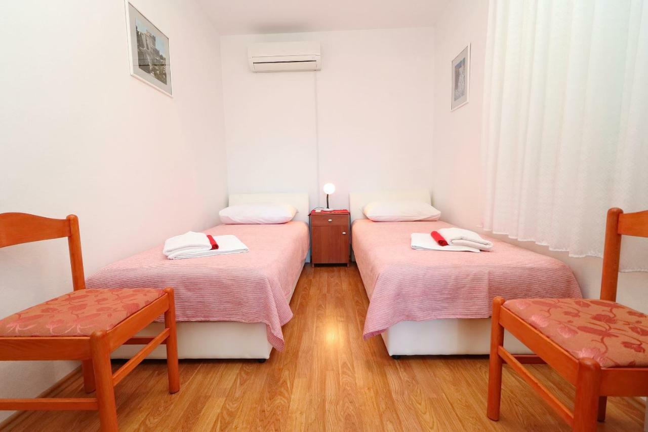 Guest House Franica & Pero Lobrovic Slano Buitenkant foto